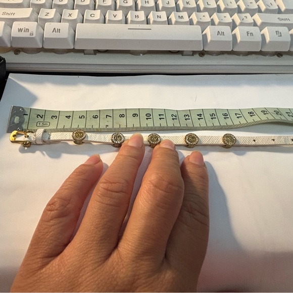 Henri Bendel wrap bracelet - Picture 6 of 7